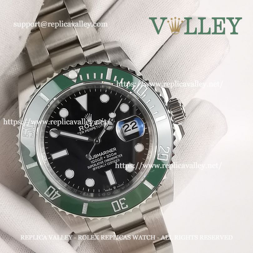 HQ Milton - 2022 Rolex Submariner 126610LV Starbucks Green Bezel with Box  & Card, Inventory #A4928, For Sale