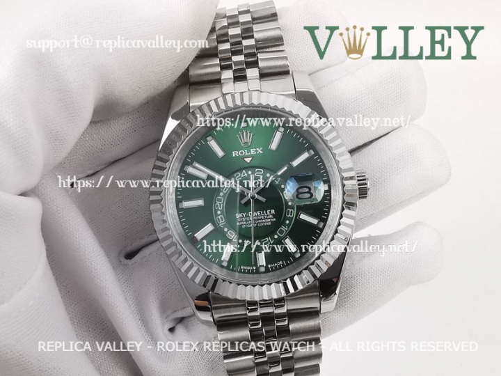 Rolex day outlet dweller